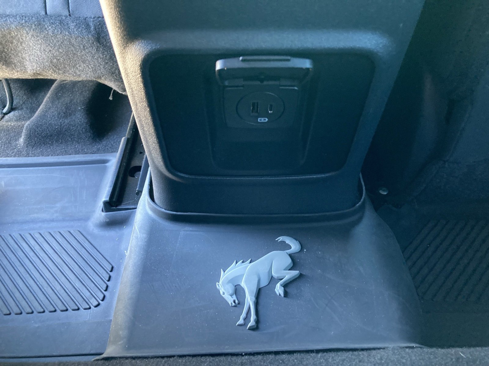 2023 Ford Bronco Base photo 28