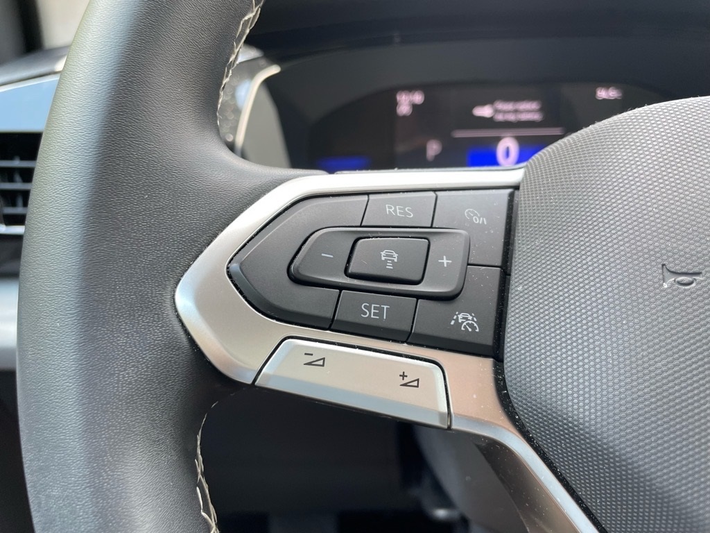 2023 Volkswagen Taos S photo 8