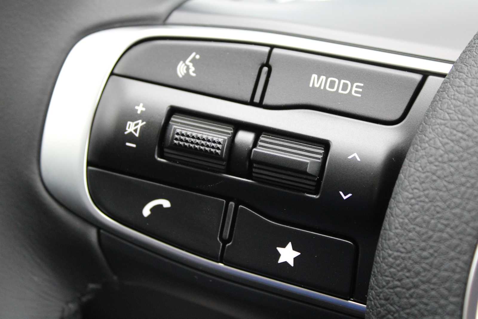 2025 Kia K5 GT-Line photo 23