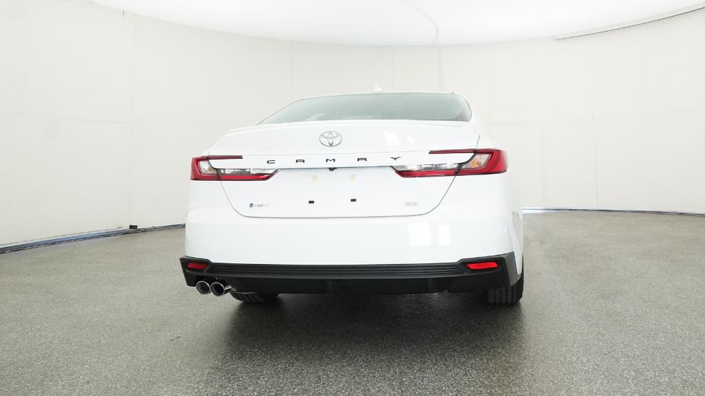 2025 Toyota Camry SE photo 15