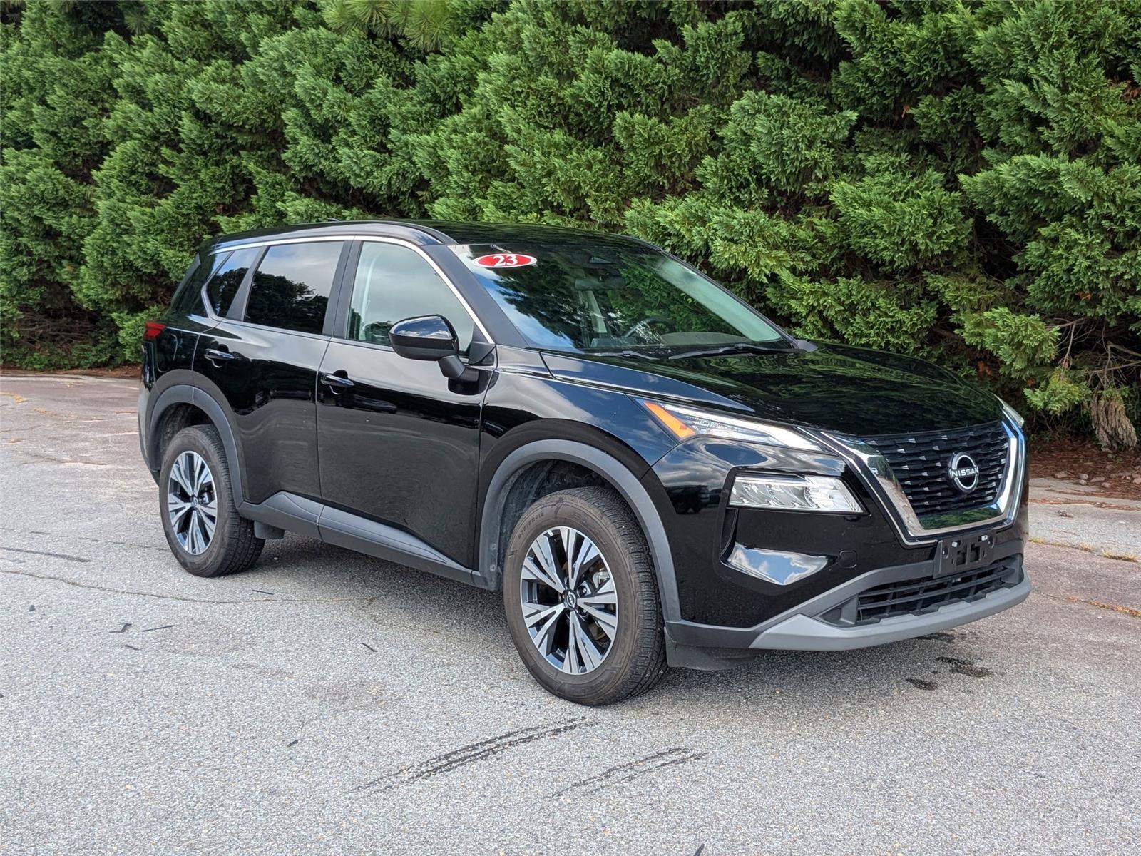 2023 Nissan Rogue SV photo 5