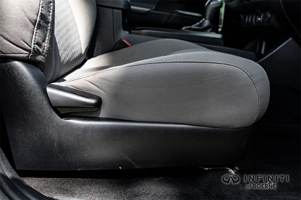 2021 Toyota Tacoma SR5 photo 28
