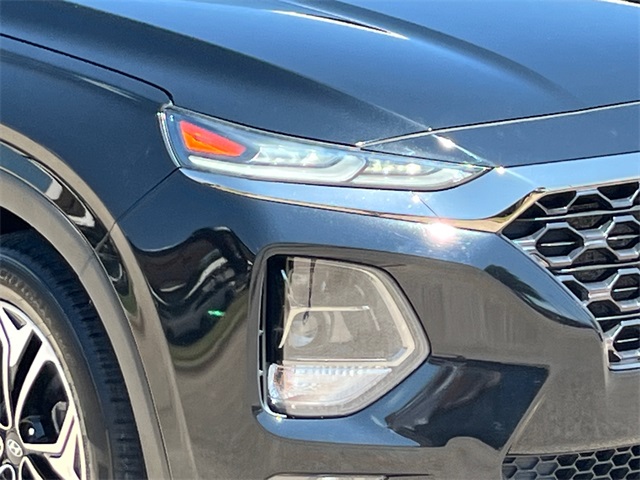 2019 Hyundai Santa Fe Ultimate photo 3