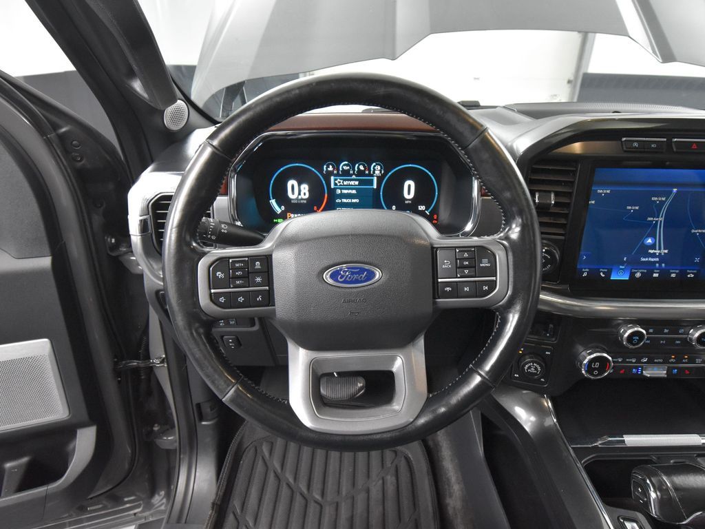 2021 Ford F-150 Lariat photo 17