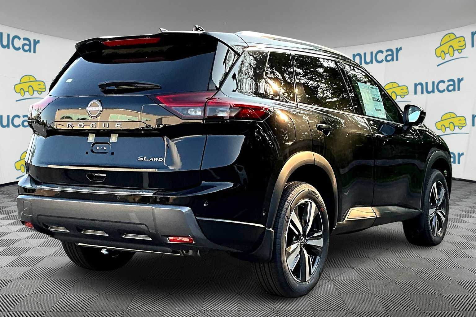 2025 Nissan Rogue SL photo 4