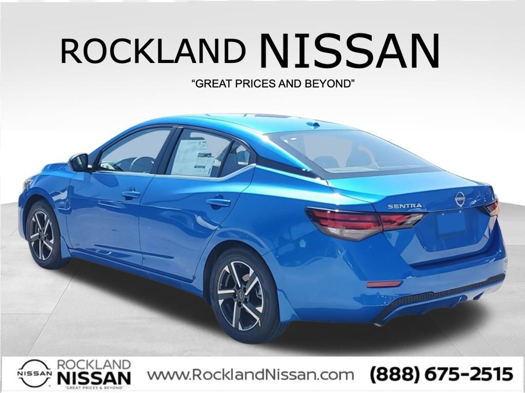 2025 Nissan Sentra SV photo 2