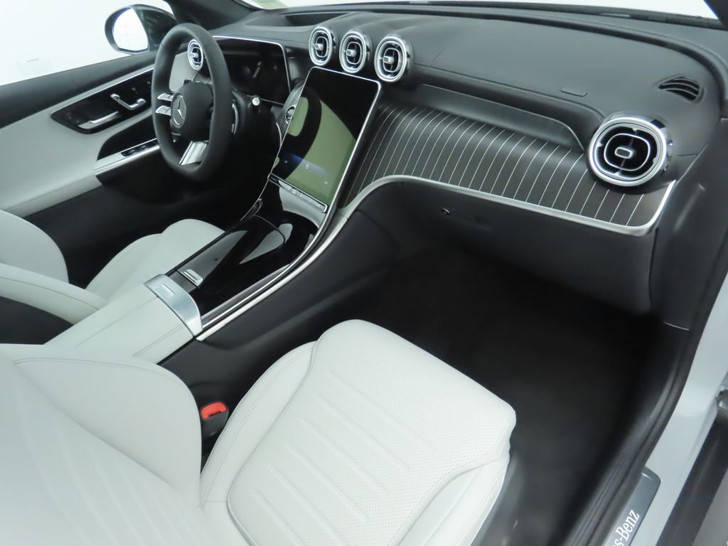 2026 Mercedes Benz GLC 300 4MATIC photo 17