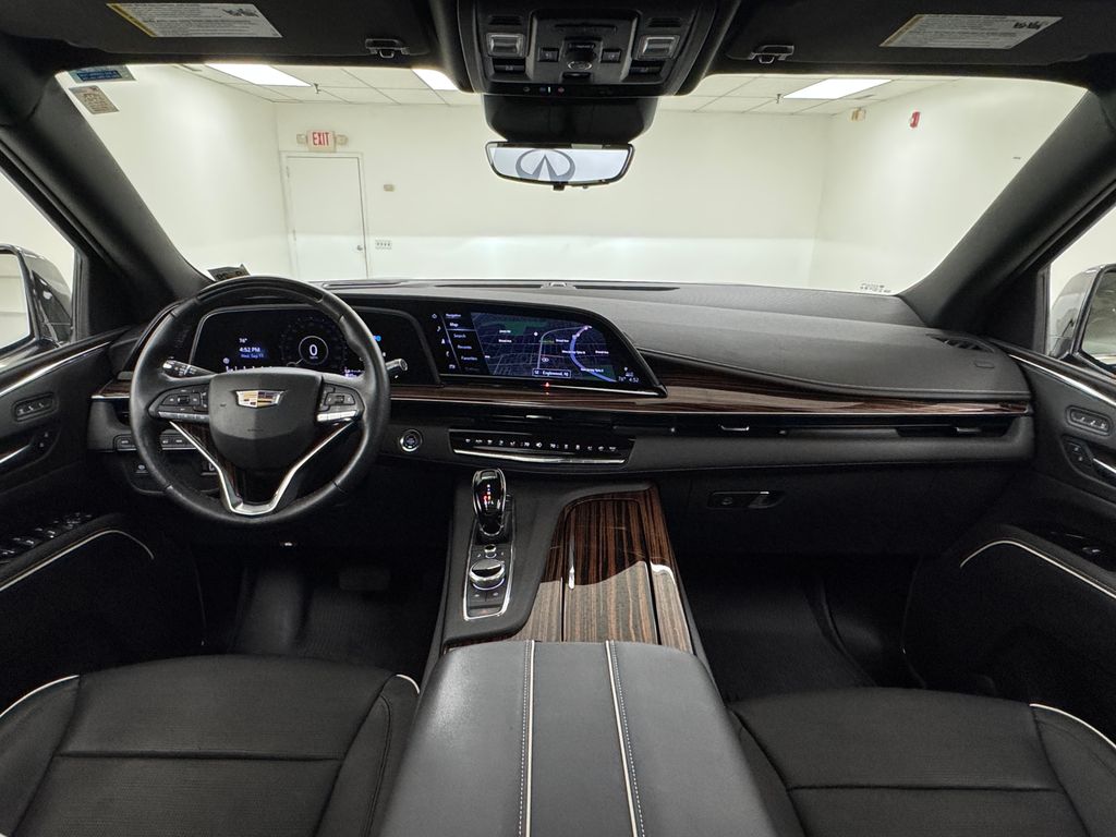2024 Cadillac Escalade Premium Luxury photo 13