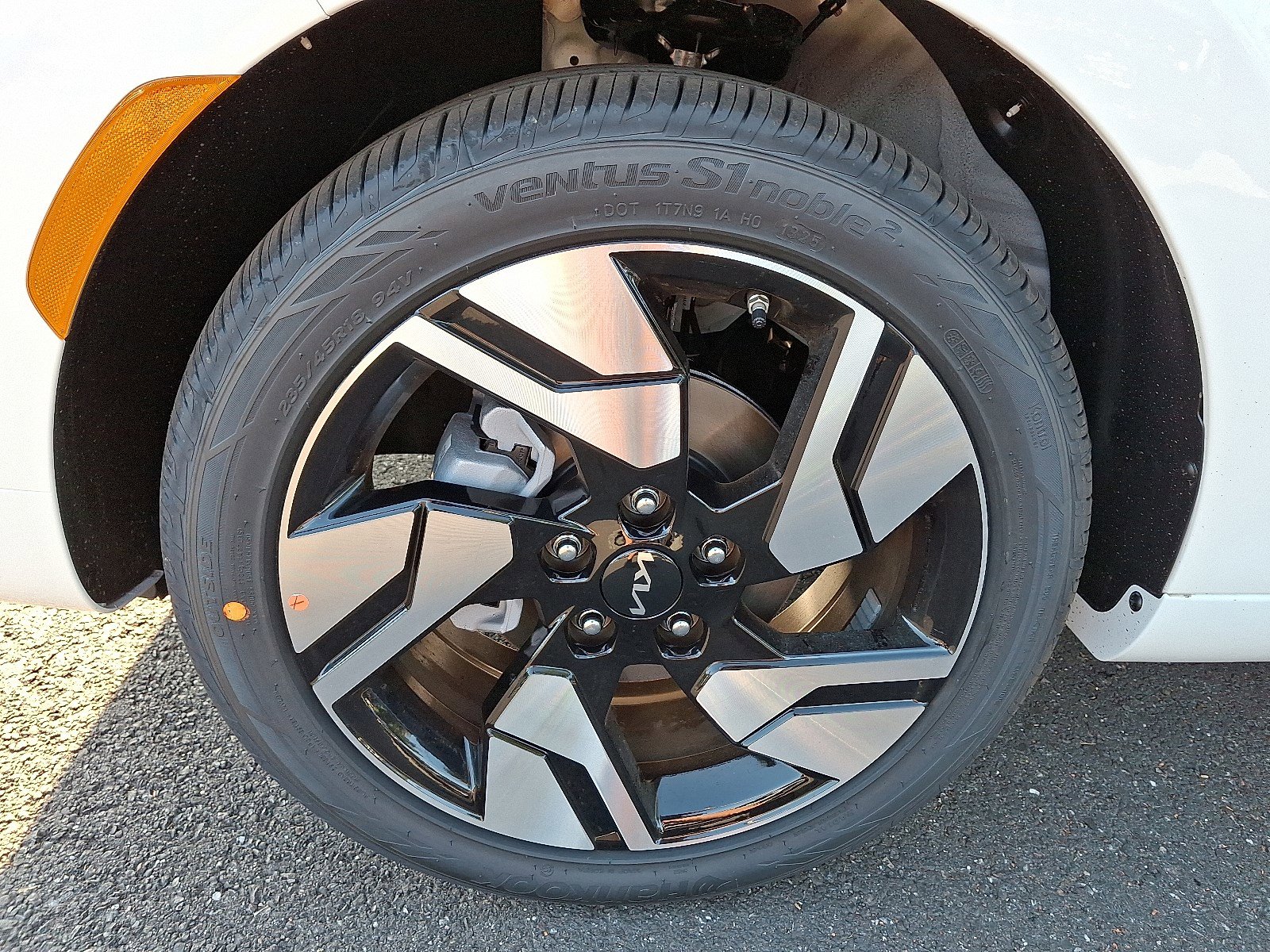 2025 Kia Soul GT-Line photo 4