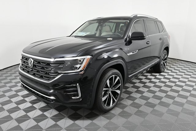 2025 Volkswagen Atlas SEL Premium R-Line photo 2