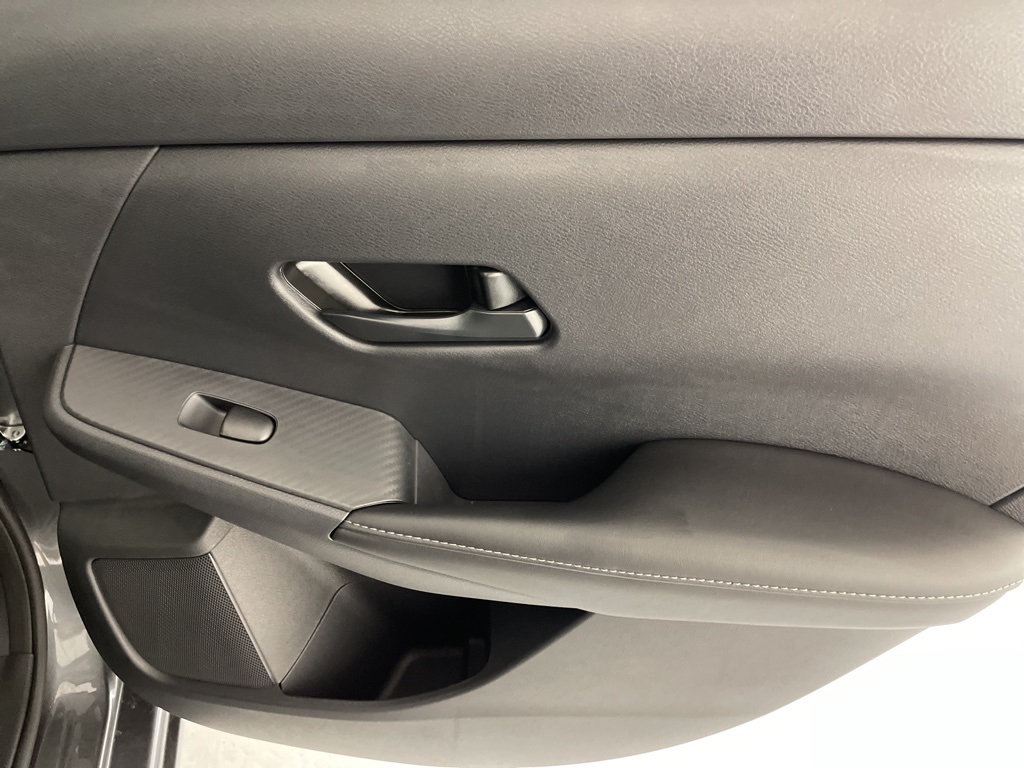 2025 Nissan Sentra SV photo 36