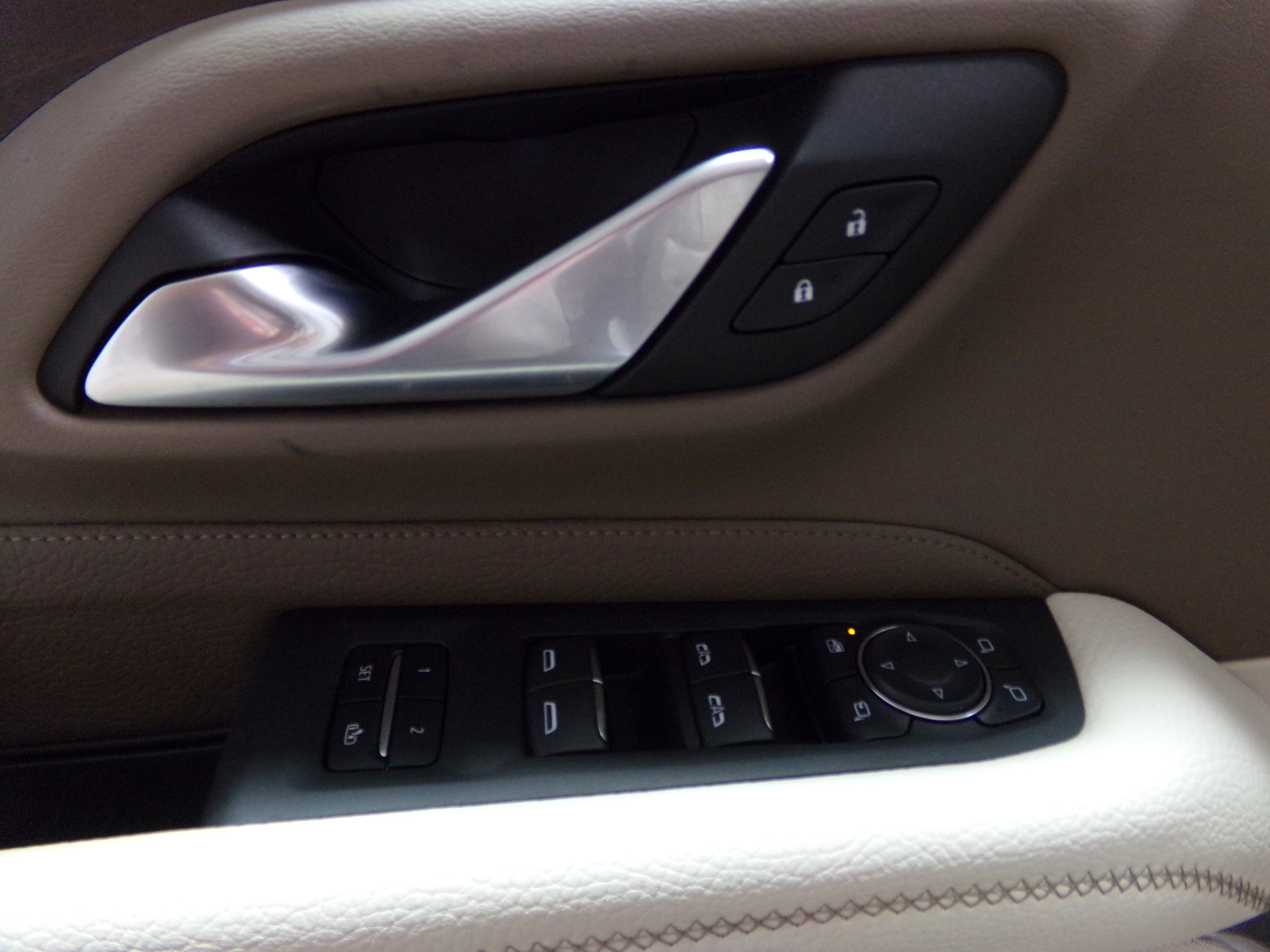 2022 Gmc Yukon Denali photo 13