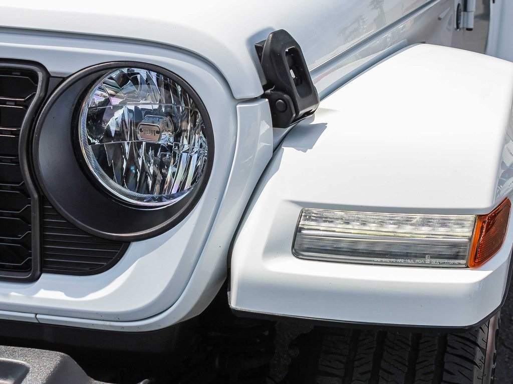 2024 Jeep Wrangler Sport S 4xe photo 4