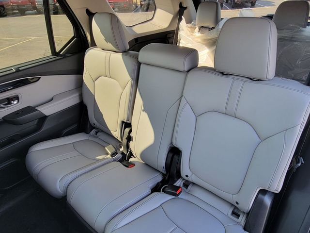 2025 Honda Pilot EX-L photo 17