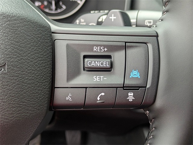 2025 Nissan Rogue SV photo 15