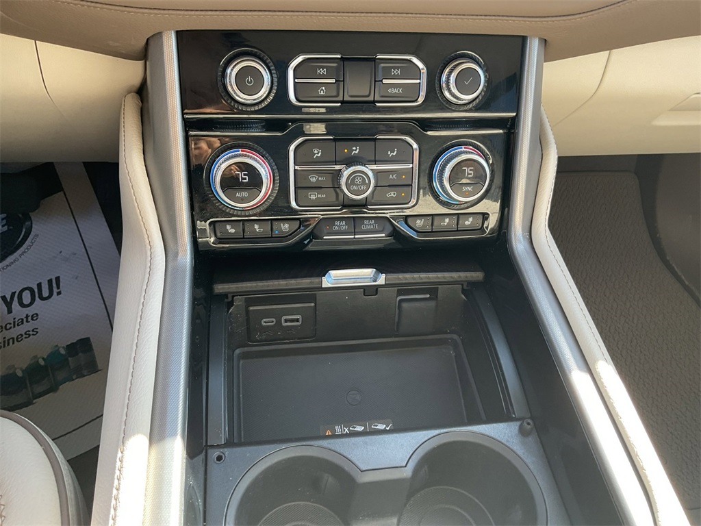 2024 Gmc Yukon Denali photo 11
