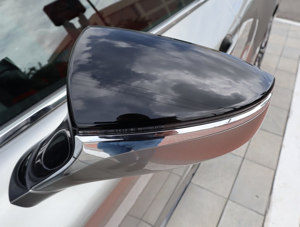 2025 Lexus IS 300 F SPORT photo 12