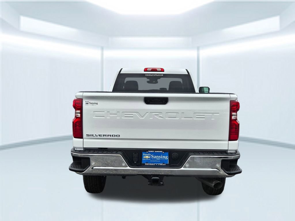 2025 Chevrolet Silverado 2500HD photo 3