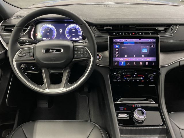 2025 Jeep Grand Cherokee Limited photo 5