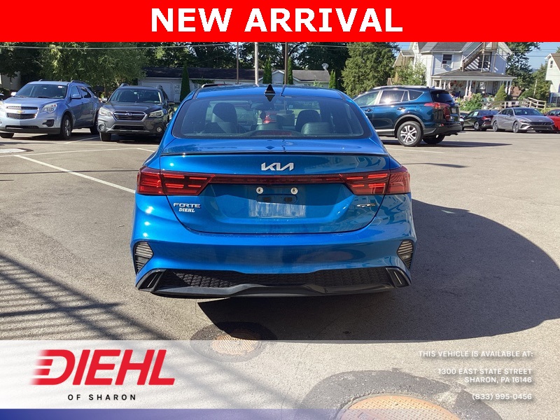 2022 Kia Forte GT-Line photo 6