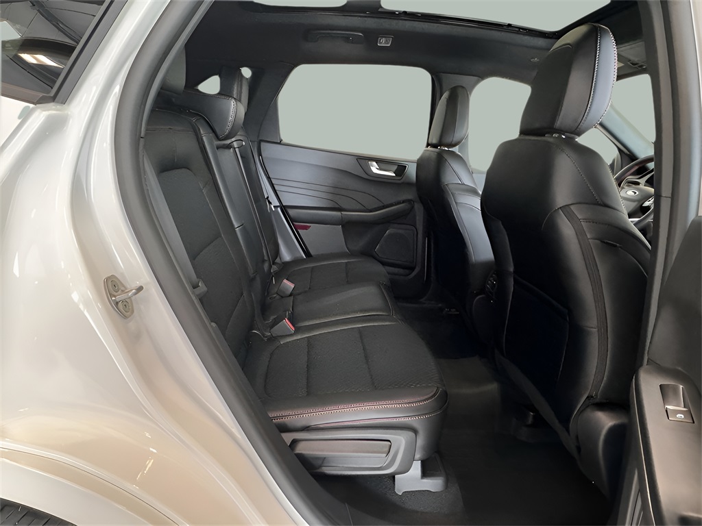 2024 Ford Escape ST-Line photo 19