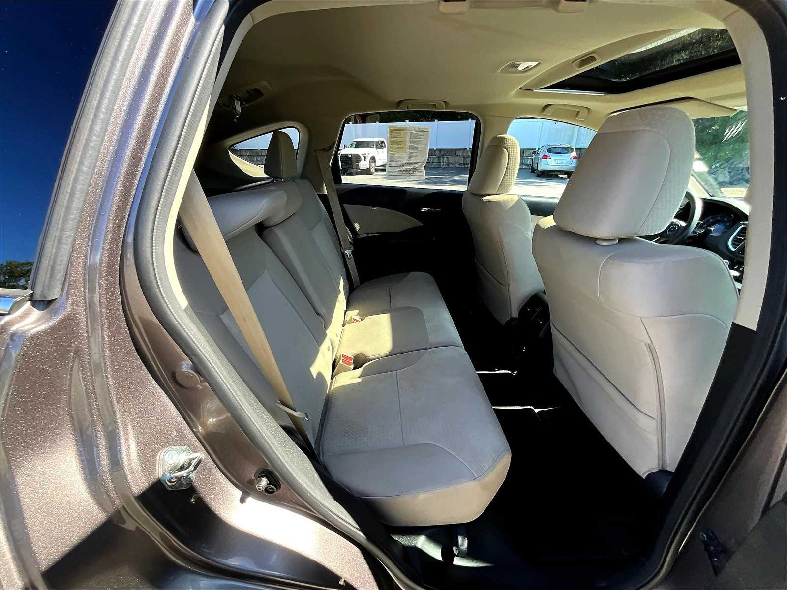 2016 Honda CR-V EX photo 16