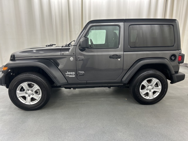 2020 Jeep Wrangler Sport S photo 3