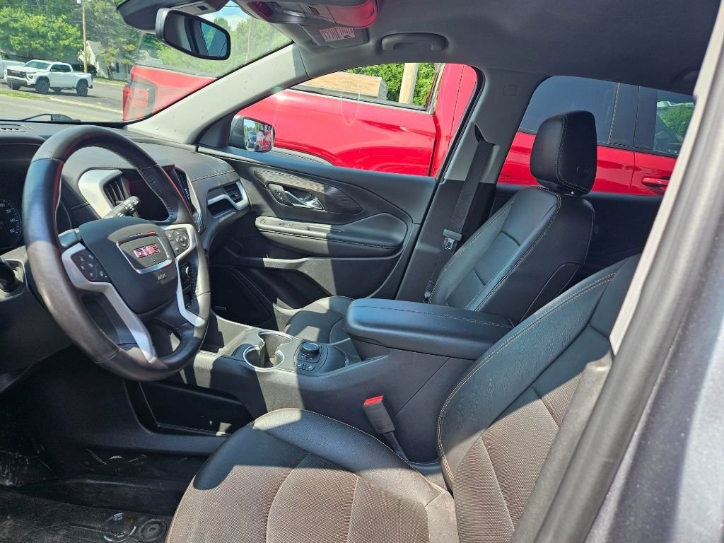 2021 Gmc Terrain SLT photo 2