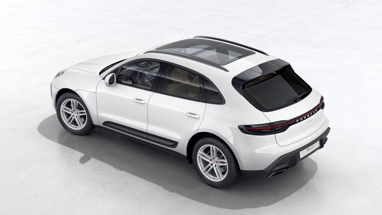 2026 Porsche Macan T photo 4