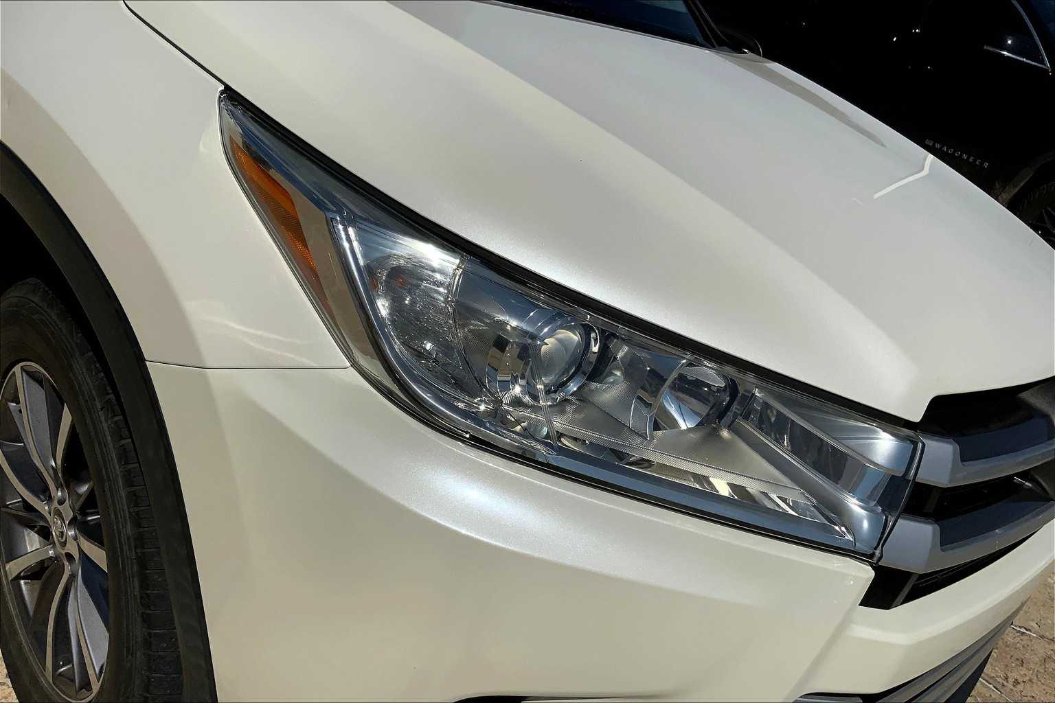 2019 Toyota Highlander XLE photo 27