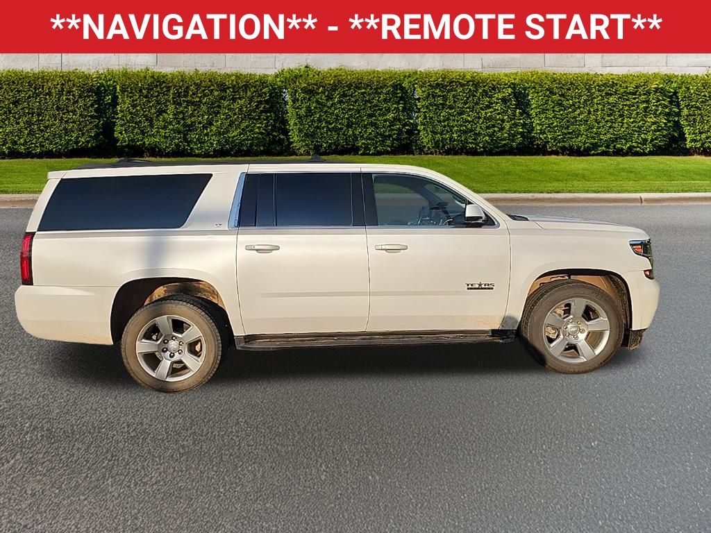 2018 Chevrolet Suburban LT photo 2
