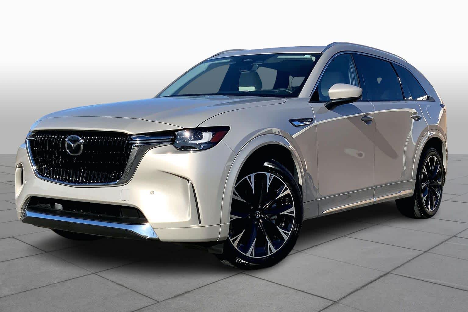 2025 Mazda CX-90 Premium Plus Package's photo