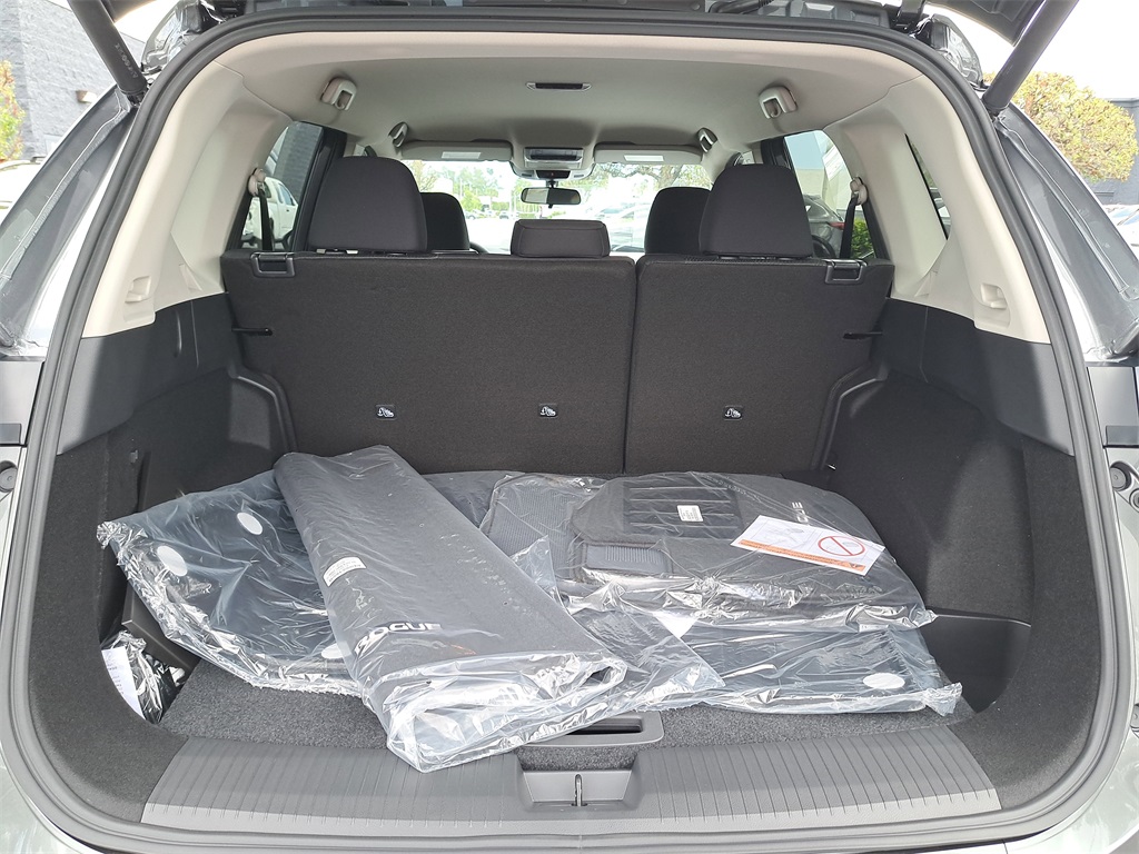 2026 Nissan Rogue SV photo 9