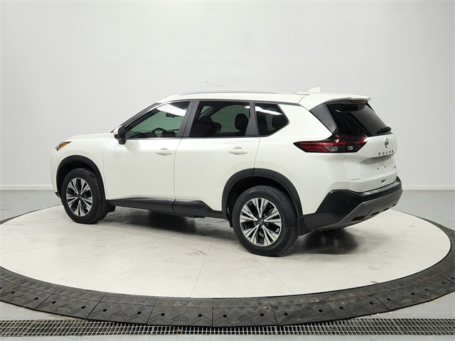 2022 Nissan Rogue SV photo 4