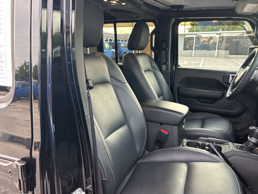 2023 Jeep Wrangler Willys photo 20