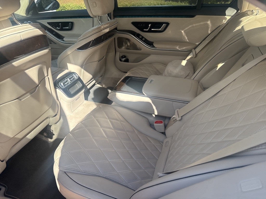 2022 Mercedes Benz S 580 4MATIC photo 4