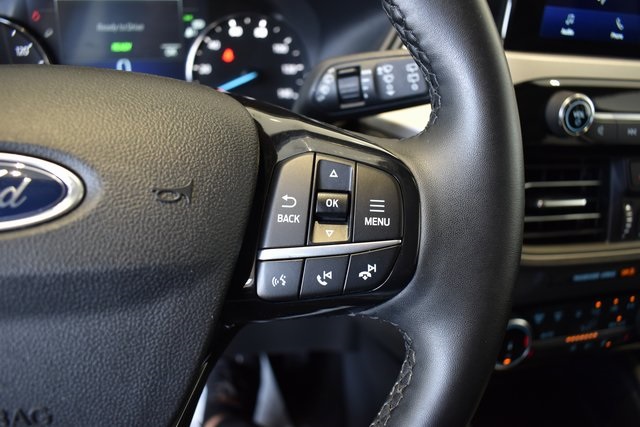 2022 Ford Escape Hybrid SEL photo 19