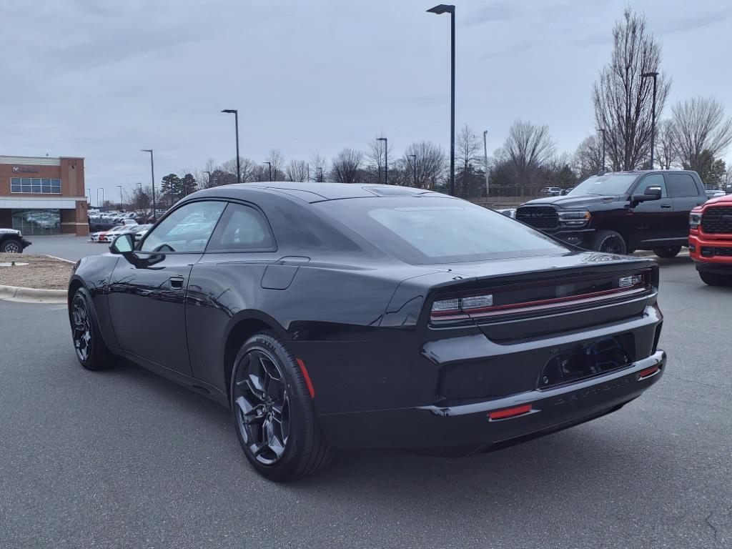 2025 Dodge Charger R/T photo 17