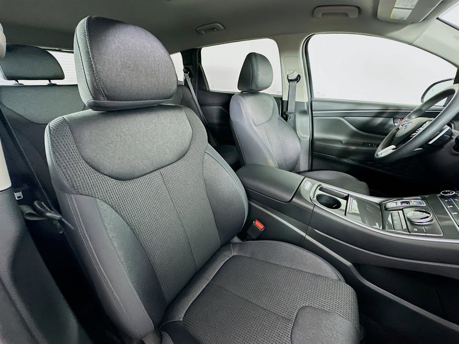 2022 Hyundai Santa Fe SEL photo 25