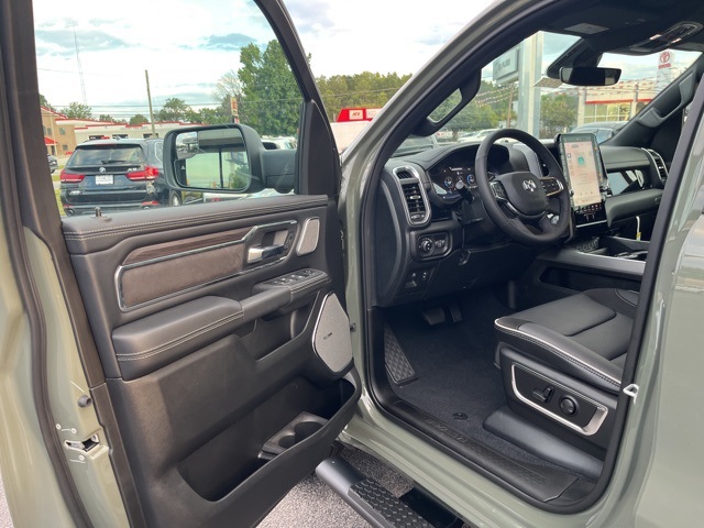 2026 Ram 1500 Laramie photo 2