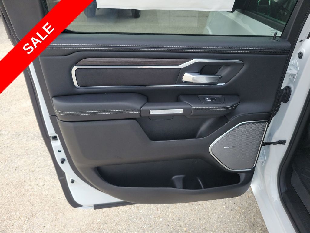 2025 Ram 1500 Laramie photo 29