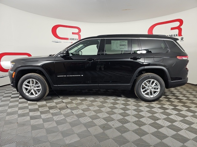 2025 Jeep Grand Cherokee Laredo X photo 3