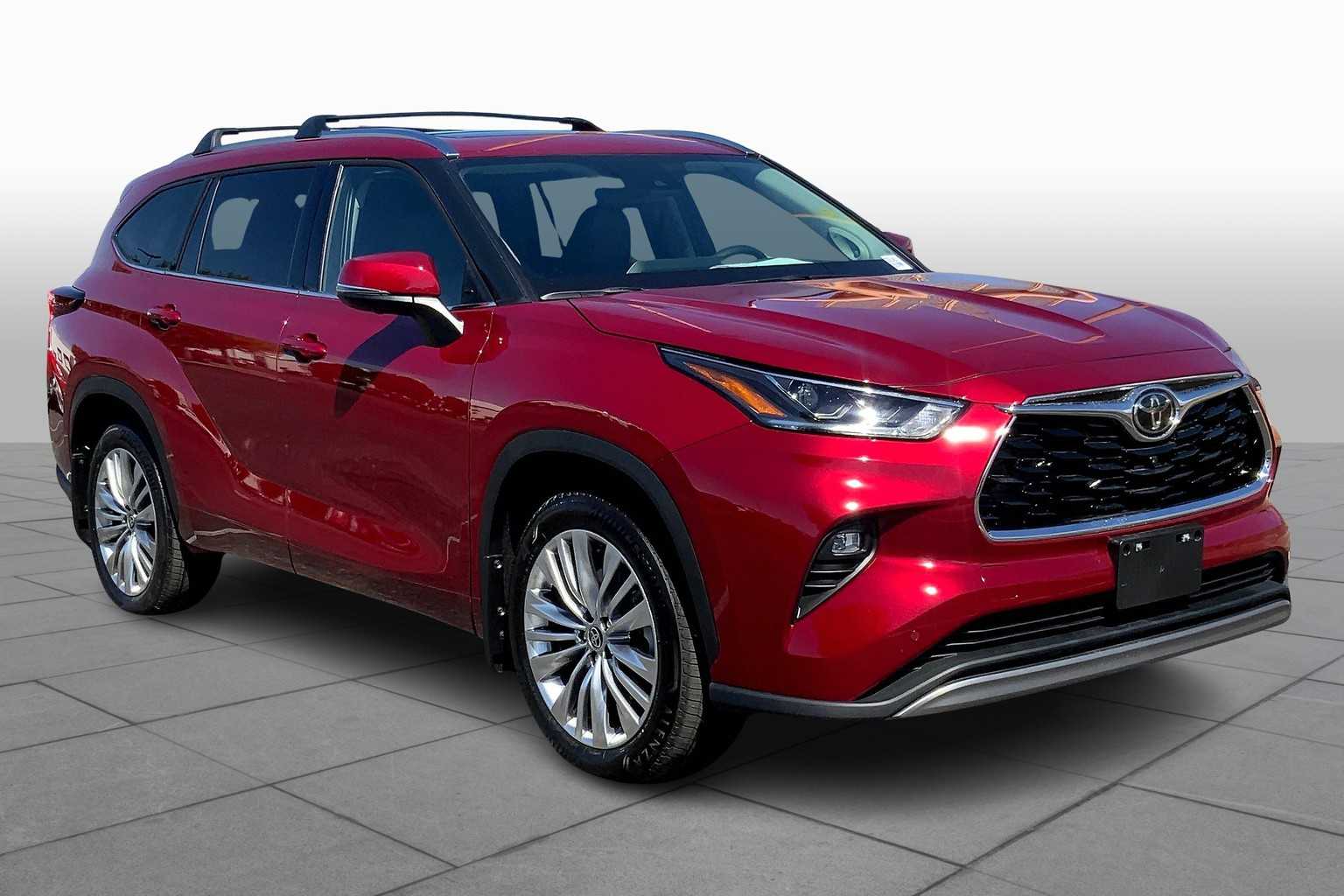 2025 Toyota Highlander Platinum photo 2
