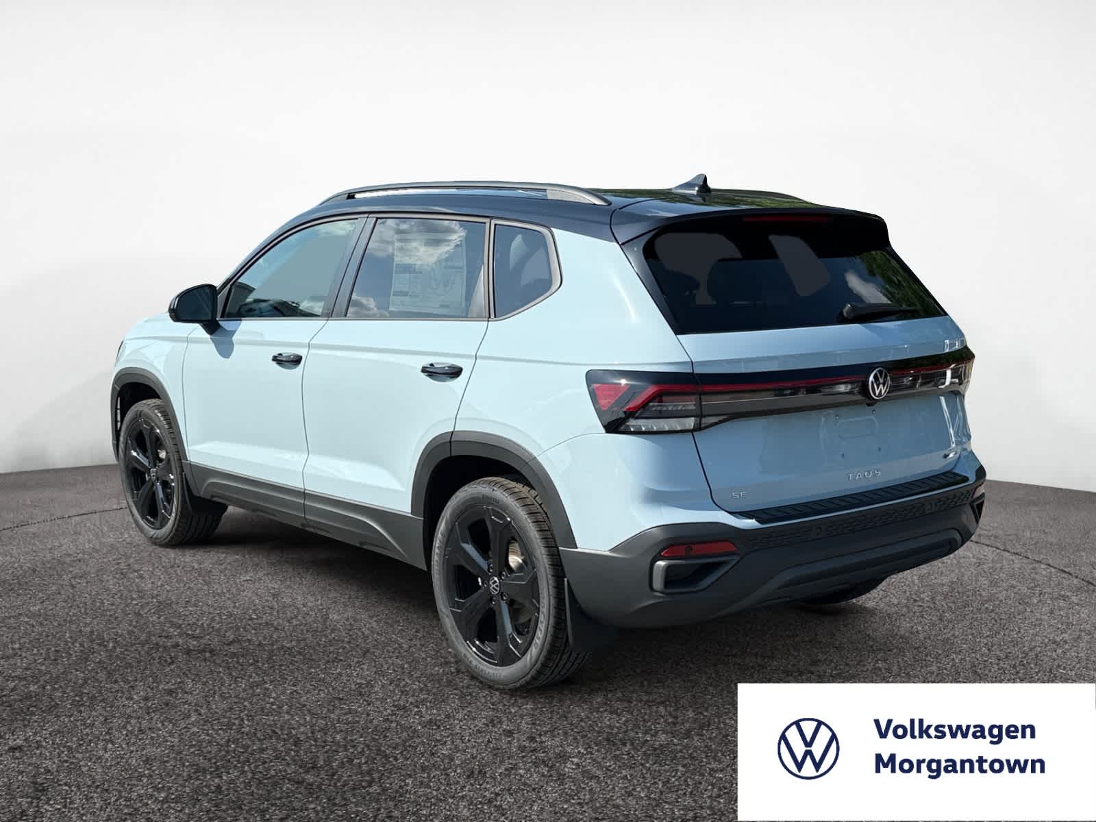2025 Volkswagen Taos SE photo 3