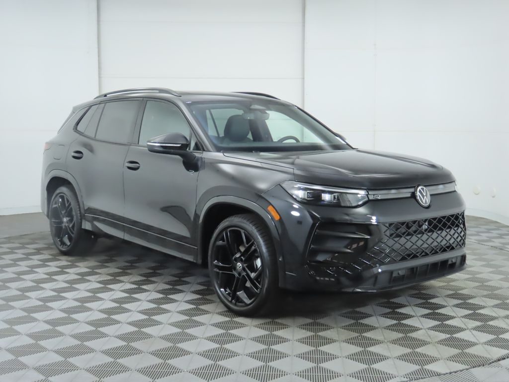 2025 Volkswagen Tiguan SE R-Line Black photo 3