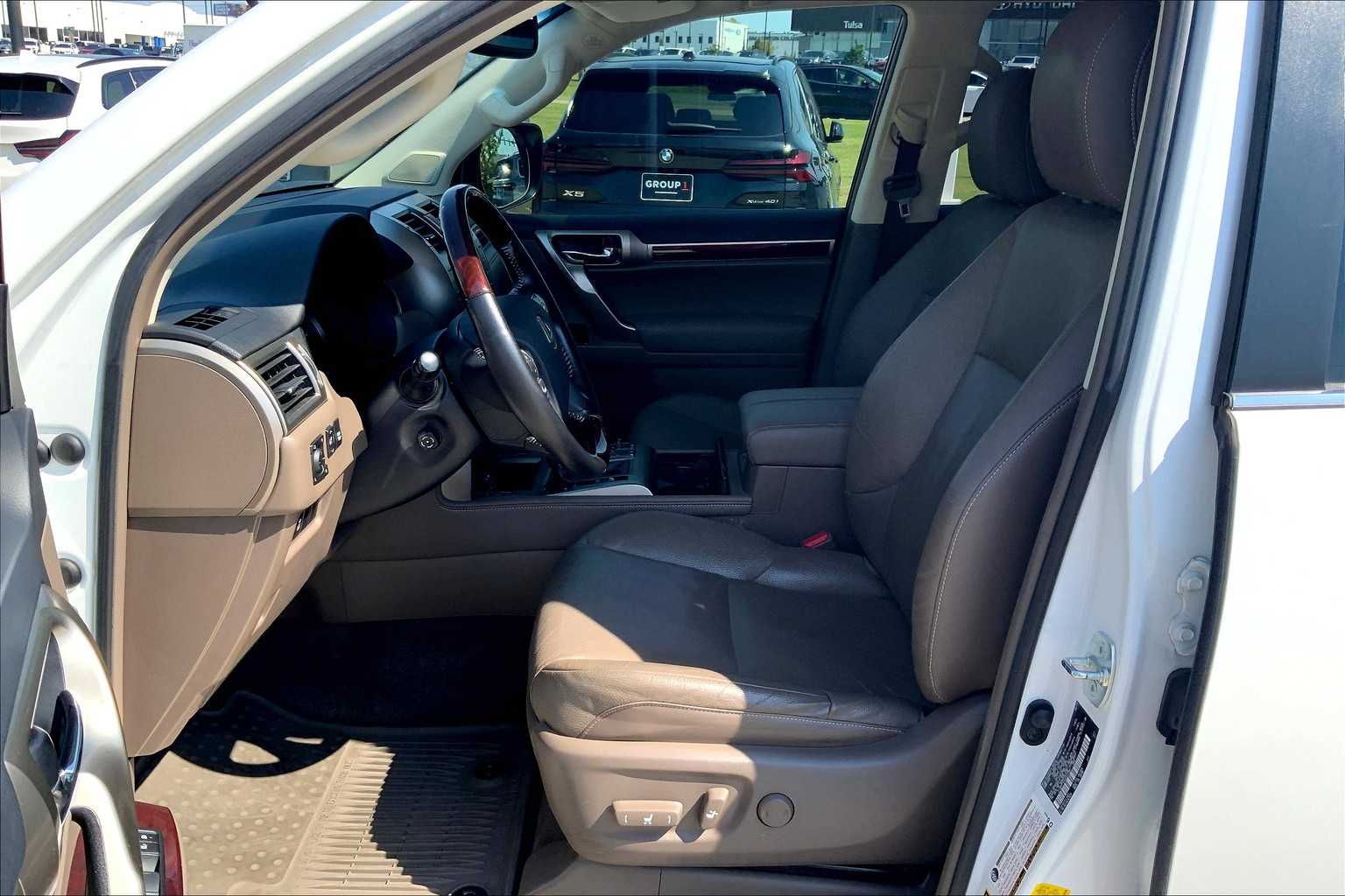 2018 Lexus GX 460 Premium photo 7