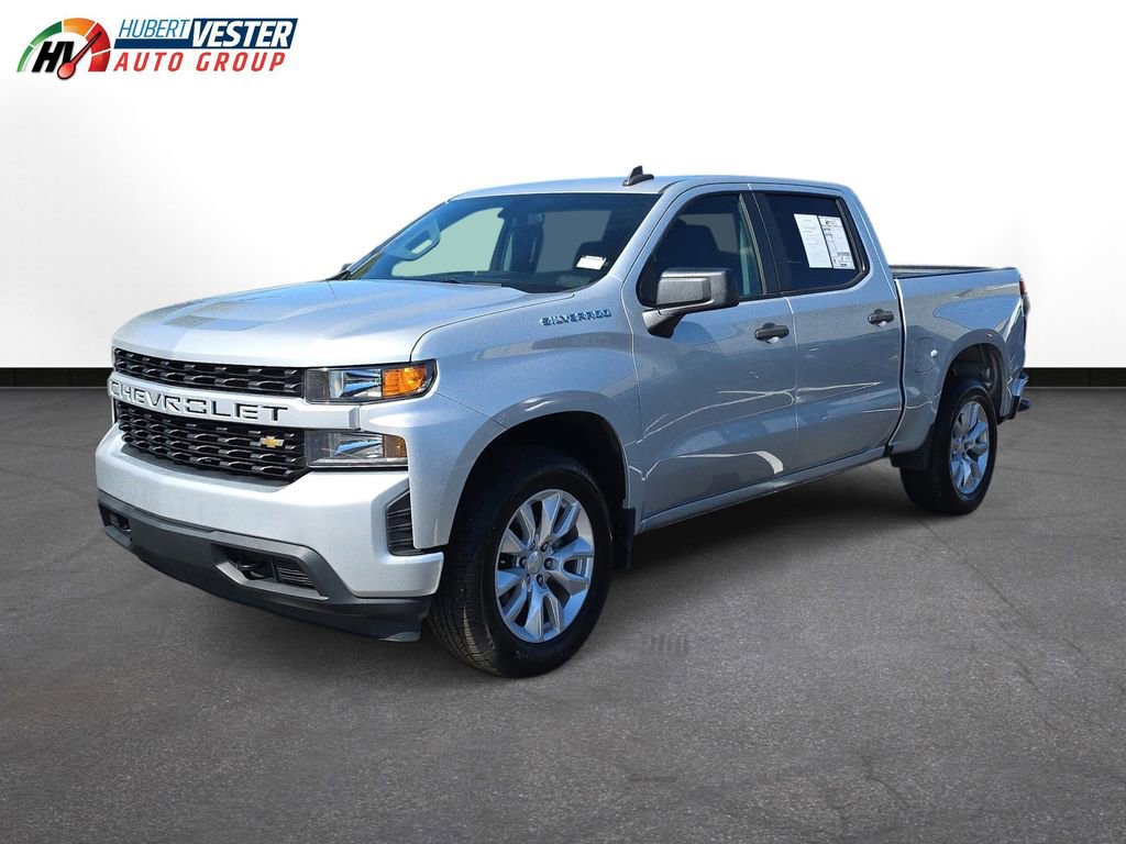 2020 Chevrolet Silverado 1500 Custom photo 2