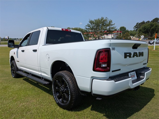 2025 Ram 3500 Big Horn photo 4