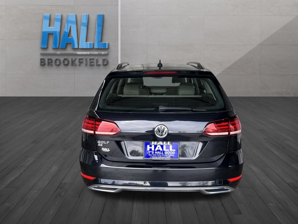 2019 Volkswagen Golf SportWagen SE photo 4