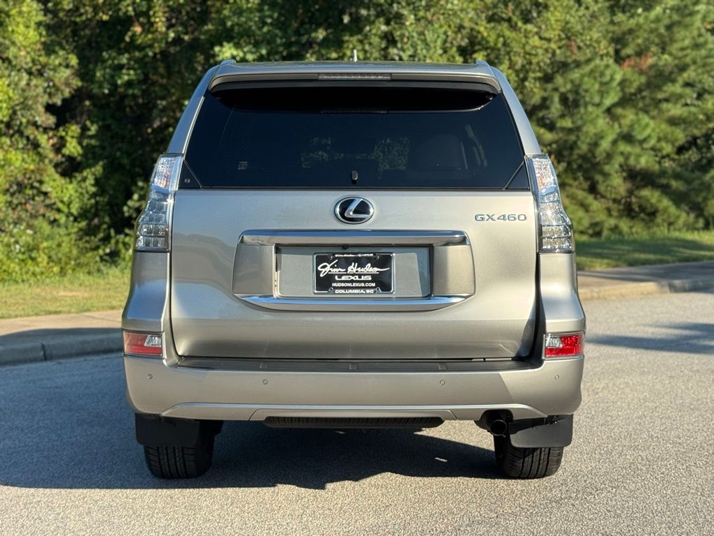 2023 Lexus GX 460 Luxury photo 9